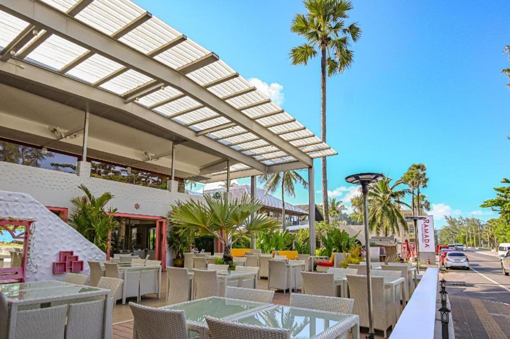 Ramada By Wyndham Phuket Southsea Hotel Karon Buitenkant foto